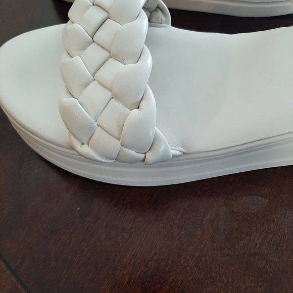 Platform Sandals - Picture 2 of 5